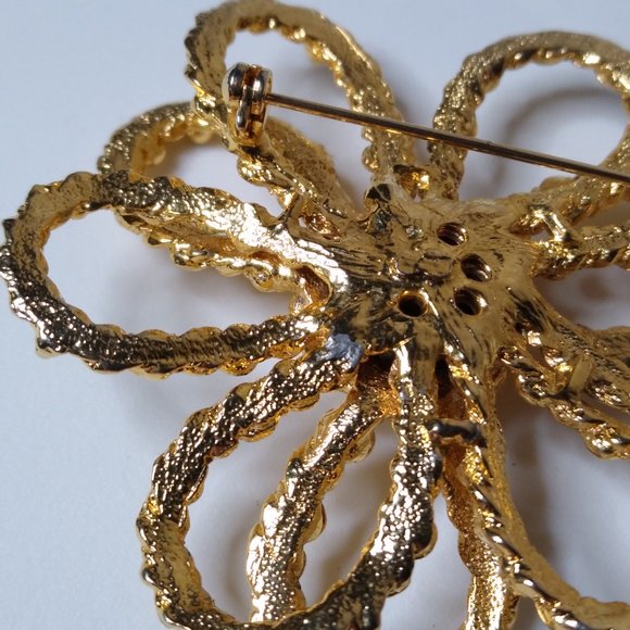 Vintage Large Metal Flower Brooch - Picture 12 of 15